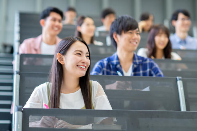 奨学金とは?仕組みや申し込み方法をわかりやすく解説のサムネイル画像